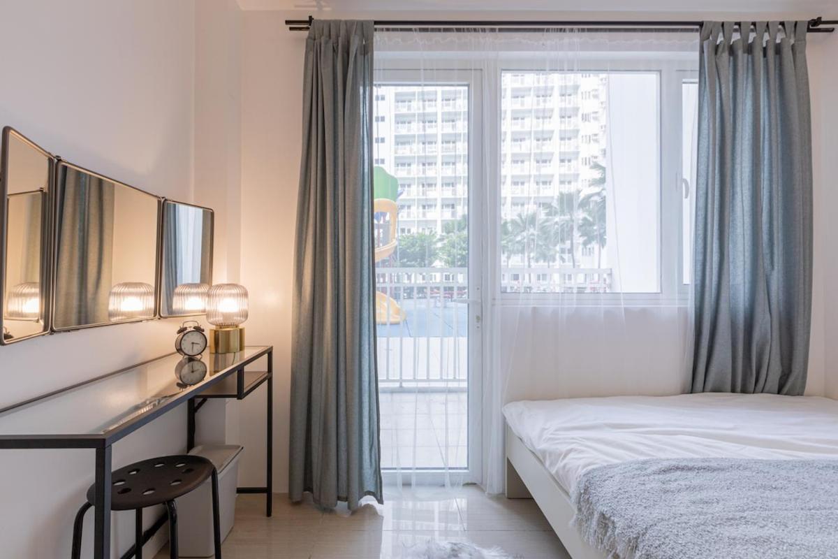 Shore Residences *