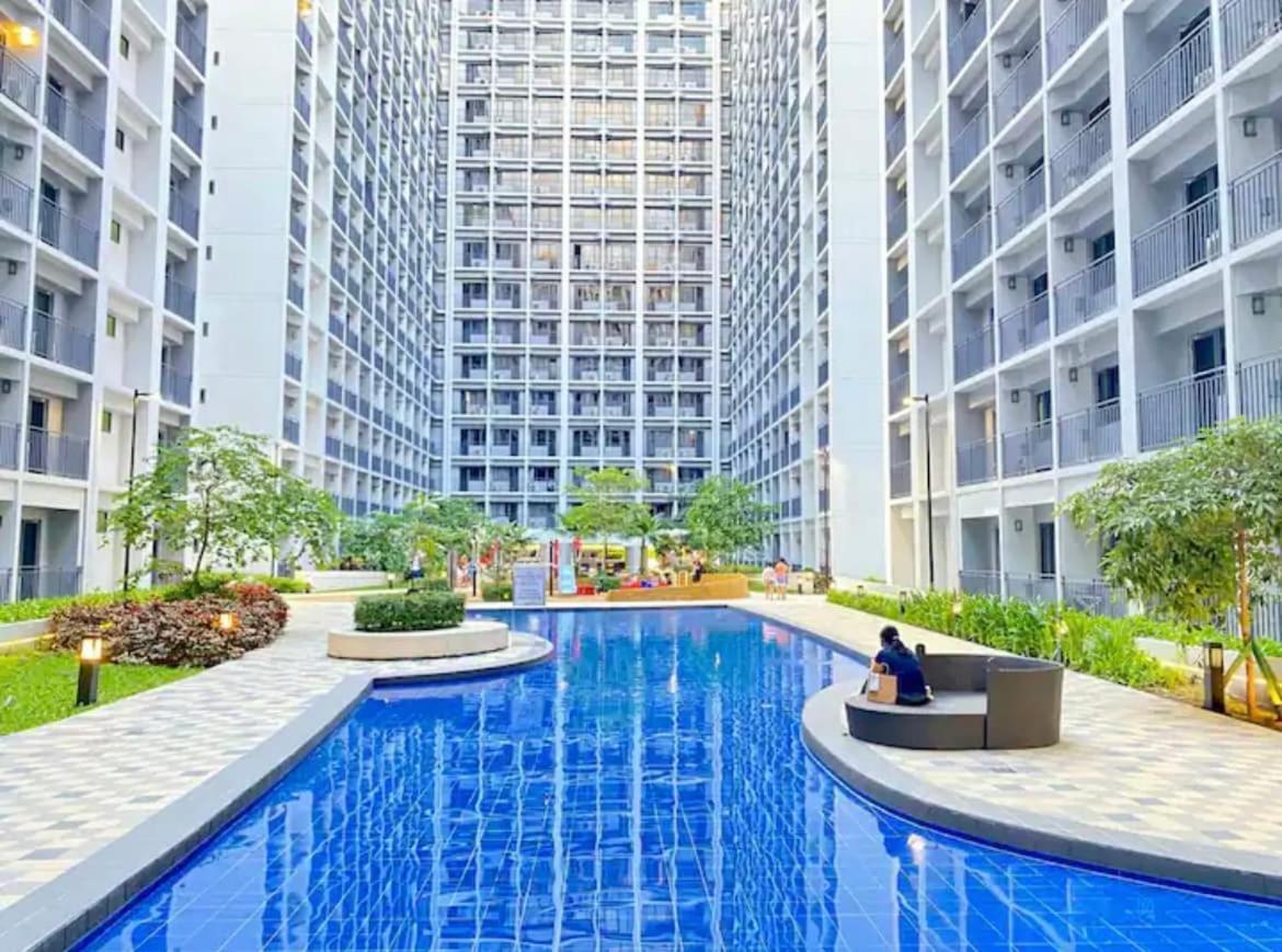 Shore Residences Manila